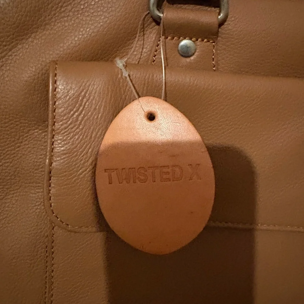 Twisted x‎ tan leather briefcase